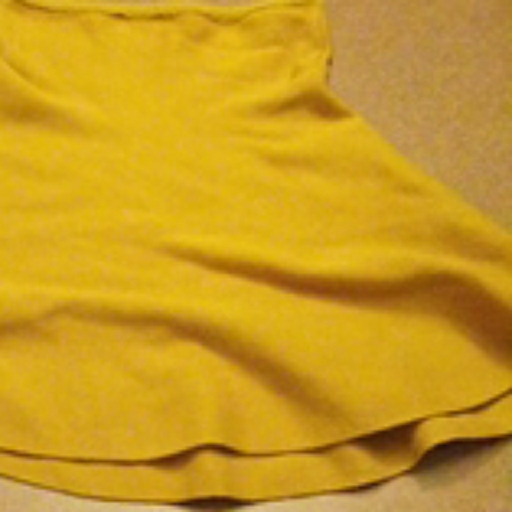 Yellow gold skirt size small